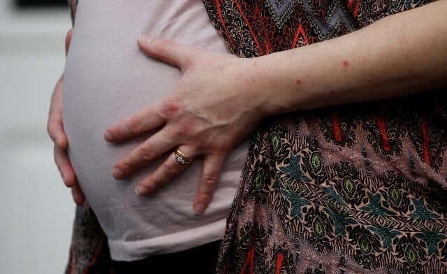 Photo of شدت و آسیب کرونا در زنان باردار کمتر است