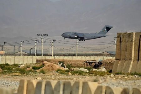 جنبش شنبه‌های ارغوانی: بگرام بخشی جدایی‌ناپذیر از خاک افغانستان است