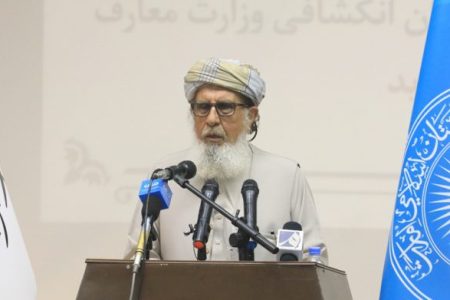 بازداشت یکی از مشاوران طالبان پس از سخنان انتقادی درباره آموزش زنان