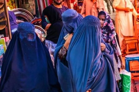 طالبان و پوشش اجباری؛ بازگشت محدودیت‌ها در شفاخانه هرات