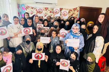 نمایش تمثیلی زنان معترض از مشروعیت خشونت در سایه قوانین طالبان