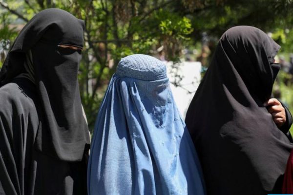 طالبان و حجاب سختگیرانه؛ گزارشها از محدودیت تازه