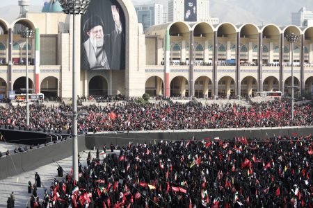 الجزیره: تشییع آیت‌الله خامنه‌ای با حضور گسترده بین‌المللی برگزار شد