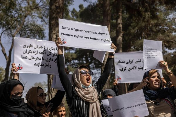 زنان افغانستان؛ پنج سال مقاومت، پنج سال محرومیت