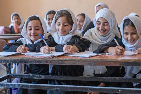 آیا «عقل مردم به چشم‌شان است»؟