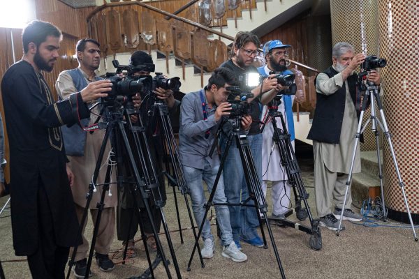 محدودیت خبری طالبان؛ نگرانی از پنهان‌ماندن درگیری‌ها