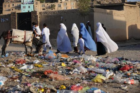 وطن‌دوستی فراتر از شعار؛ مسئولیت شهروندی چه می‌شود؟