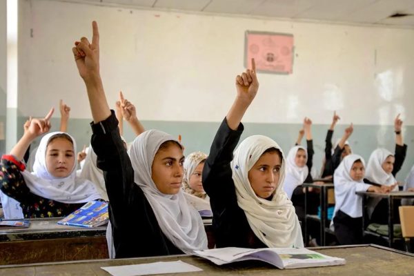 جرئت پرسیدن را از دست داده‌ایم!