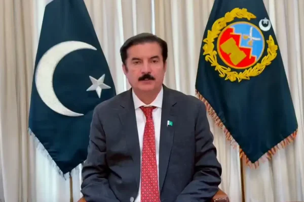 فرماندار خیبرپختونخوا: طالبان نباید دچار توهم شوند